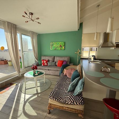 Apartamento Petite Penthouse With The Sunniest Terrace In Valencia Exterior foto
