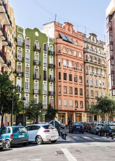 Apartamento Petite Penthouse With The Sunniest Terrace In Valencia Exterior foto